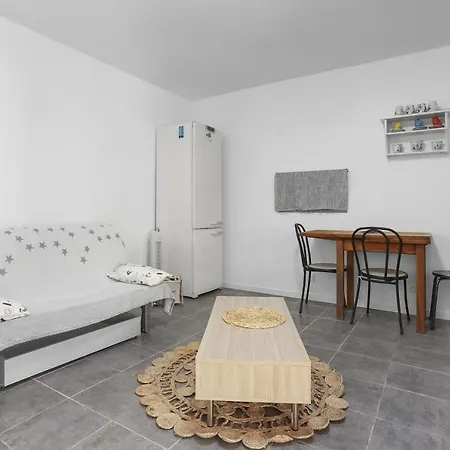 Rez 30m² Parking Wifi Apartment *