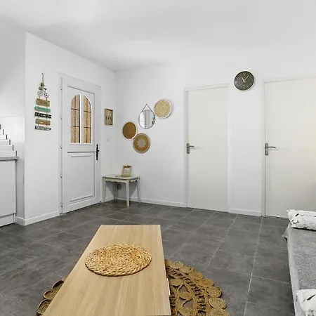 Rez 30m² Parking Wifi * Saint-Raphael (Var)