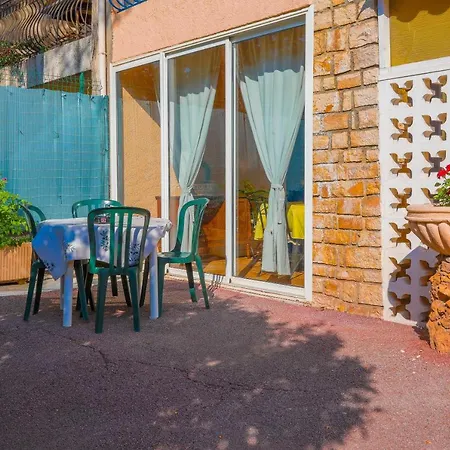 Apartment Rez 30m² Parking Wifi Saint-Raphael (Var)